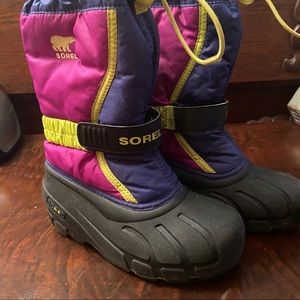 Sorel size 1 boots